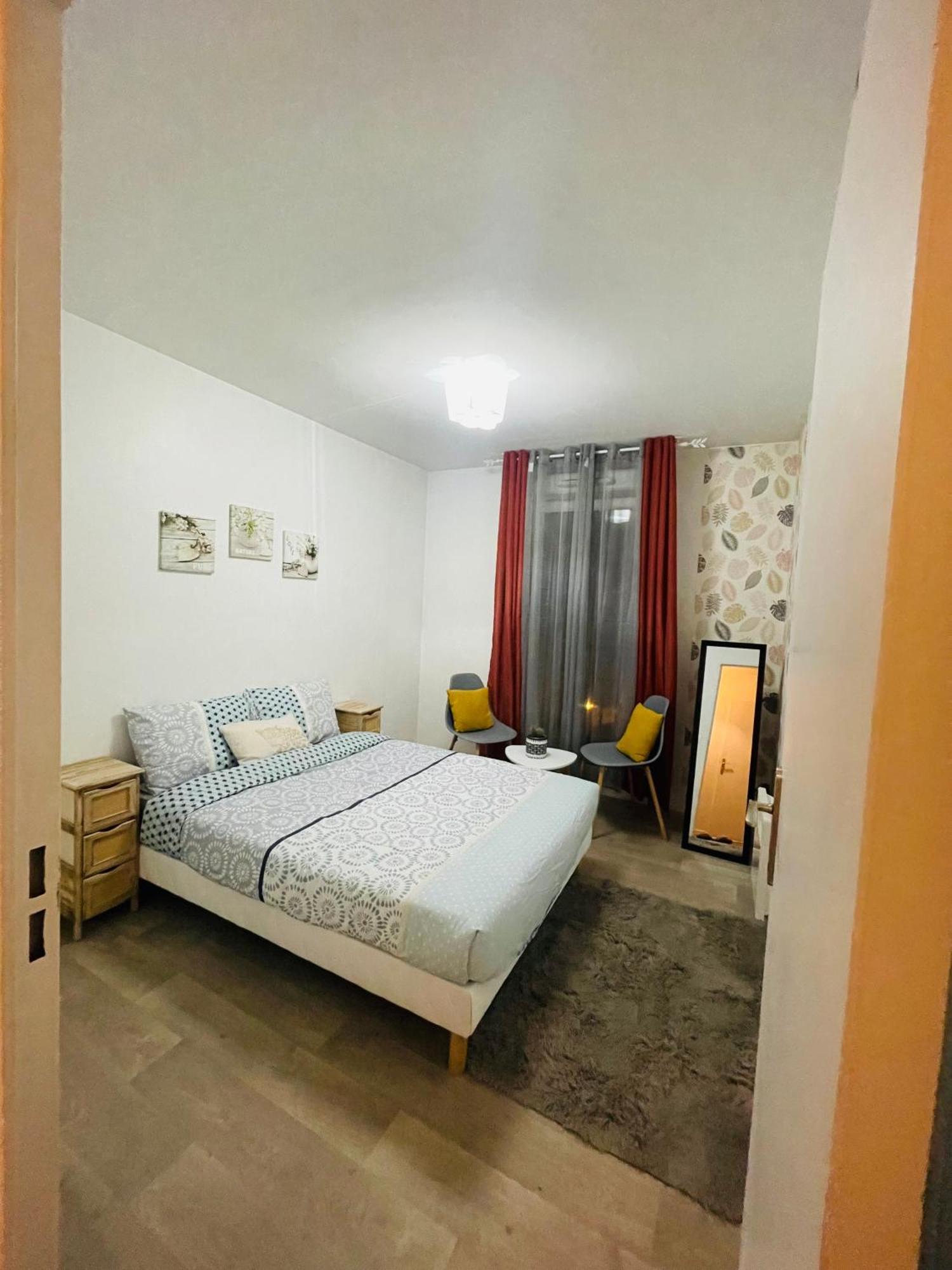 Апартаменты La Chambre Сен-Дени Экстерьер фото